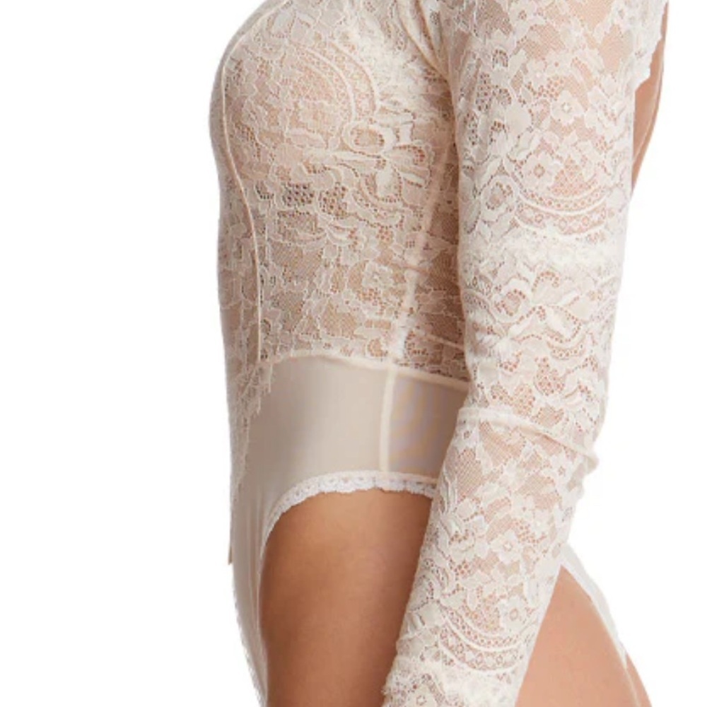 Trésor Long Sleeve Bodysuit Elegant Lace Bodysuit - Picture 3 of 8